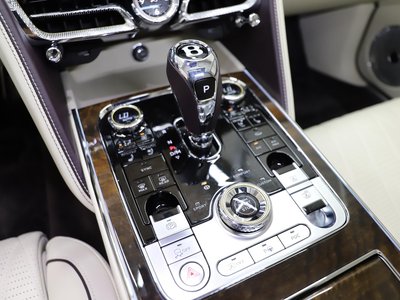 2021 Bentley FLYING SPUR 缩略图 12