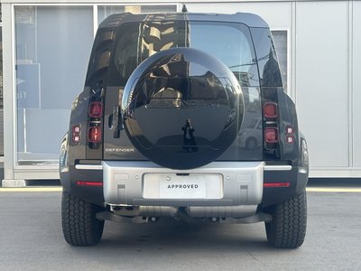 LAND ROVER DEFENDER - 7