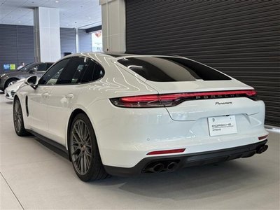 2022 Porsche PANAMERA — фото 3