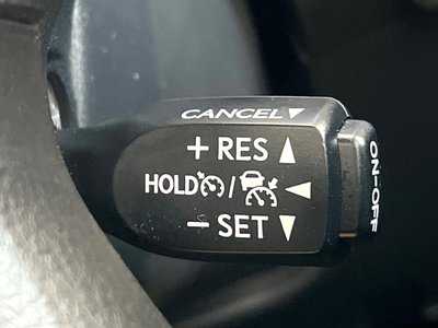 TOYOTA LAND CRUISER - 7