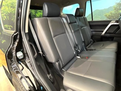 TOYOTA LAND CRUISER - 9