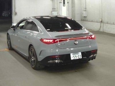 MERCEDES-BENZ EQE - 2