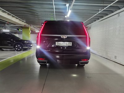 CADILLAC ESCALADE - 3