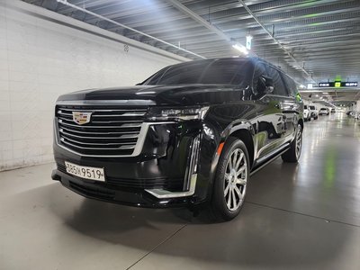 CADILLAC ESCALADE - 1