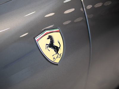 2021 Ferrari ROMA — миниатюра 15