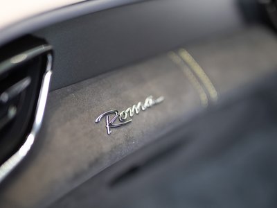 2021 Ferrari ROMA — миниатюра 29
