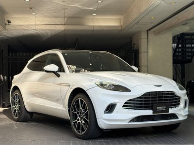 ASTON MARTIN DBX - 1