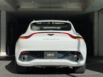 ASTON MARTIN DBX - 7