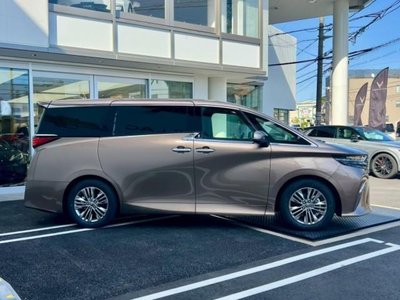 TOYOTA ALPHARD - 4