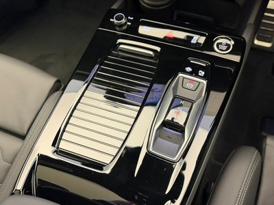 2025 AUDI A6 SPORTBACK E-TRON thumbnail 24