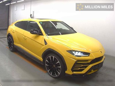 LAMBORGHINI URUS - 1