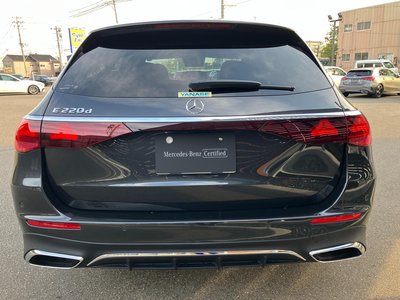 MERCEDES-BENZ E-CLASS - 4