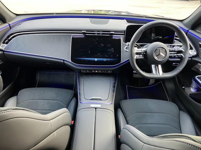 MERCEDES-BENZ E-CLASS - 6