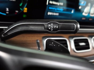 MERCEDES-BENZ GLS - 9