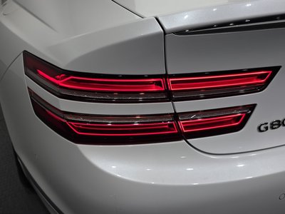 GENESIS G80 (RG3) - 10