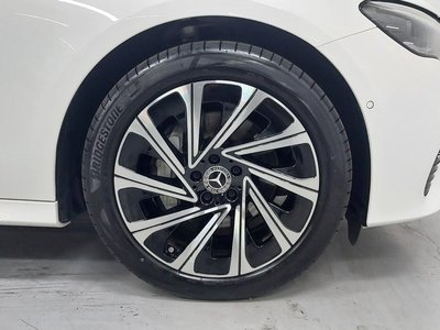 MERCEDES-BENZ E-CLASS - 6
