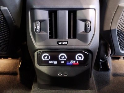 2025 BMW X3 — миниатюра 32