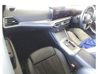 2024 BMW 3 SERIES photo 4
