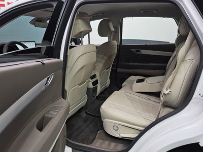 2023 Genesis GV80 thumbnail 11