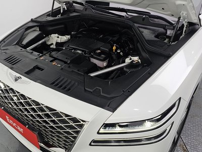 صورة 7 لـ 2023 Genesis GV80