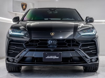 LAMBORGHINI URUS - 2