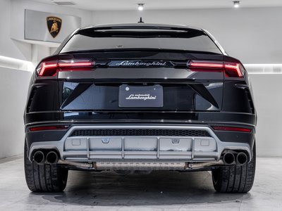 LAMBORGHINI URUS - 7