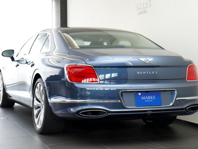 BENTLEY FLYING SPUR - 4