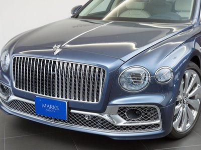 BENTLEY FLYING SPUR - 9