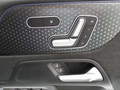 2025 Mercedes-BENZ EQB 缩略图 50