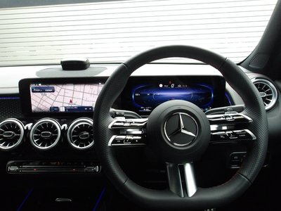 2025 Mercedes-BENZ EQB 缩略图 35