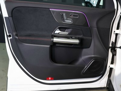 2025 Mercedes-BENZ GLA 缩略图 40