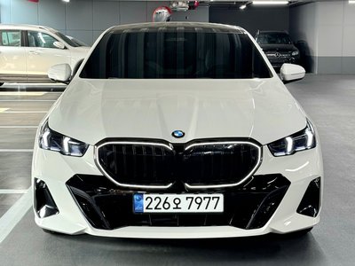 BMW 5 SERIES - 2