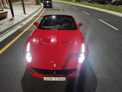 FERRARI CALIFORNIA - 4