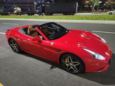 FERRARI CALIFORNIA - 2