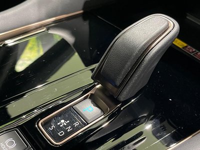 2024 Toyota ALPHARD — миниатюра 25