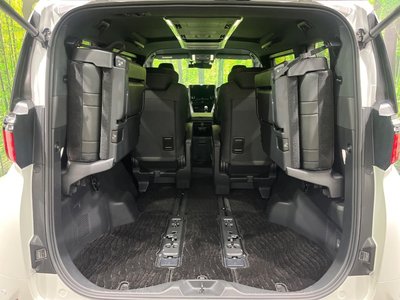 2024 Toyota ALPHARD — миниатюра 12