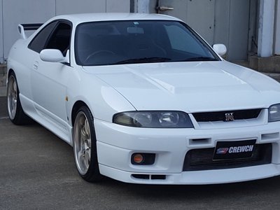 NISSAN SKYLINE GT-R