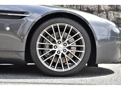 صورة 9 لـ 2009 Aston Martin VANTAGE