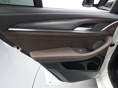 2025 BMW X4 — миниатюра 15