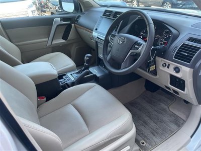 2023 Toyota LAND CRUISER PRADO thumbnail 25