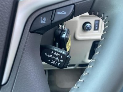 2023 Toyota LAND CRUISER PRADO thumbnail 18