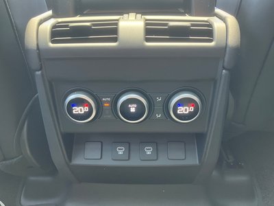 LAND ROVER DEFENDER - 9