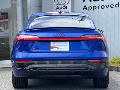 AUDI Q8 - 9