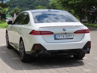 BMW 5 SERIES - 3
