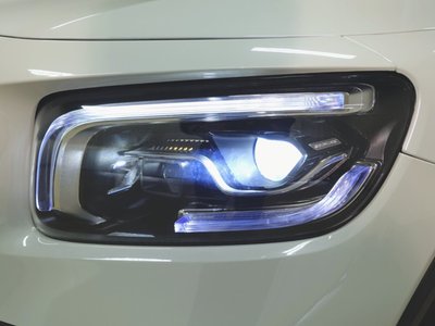 MERCEDES-BENZ GLB - 3