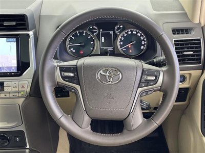 TOYOTA LAND CRUISER PRADO - 5