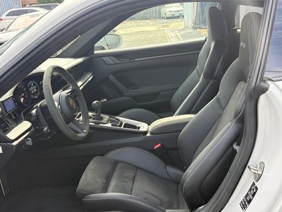 2022 Porsche 911 — миниатюра 11