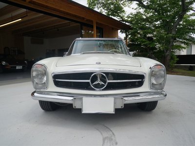 MERCEDES-BENZ SL - 1