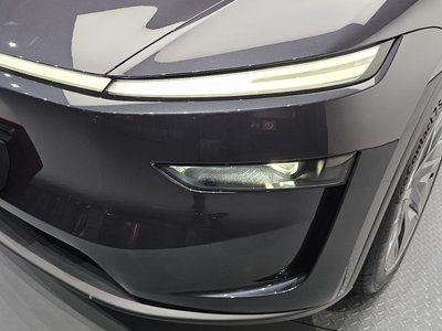 TESLA MODEL Y - 9