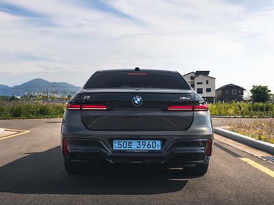 BMW I7 - 3